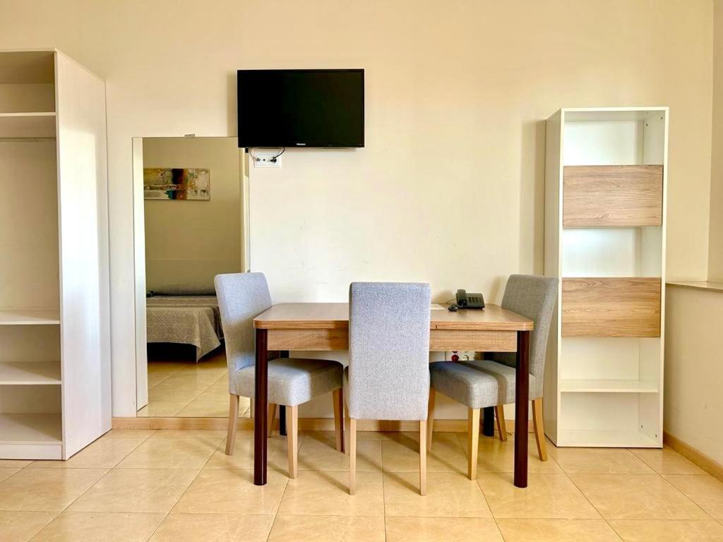Apartamentos Turisticos Mediterraneo Cartagena Ngoại thất bức ảnh
